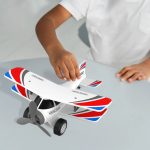 Avion jouet à manivelle pour enfant – Image 4